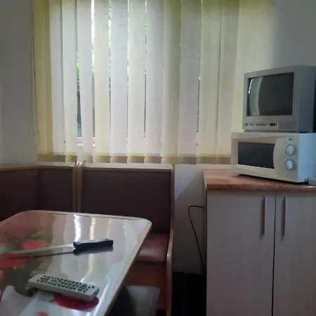 apartament 2camere decomandate ,mobilat ,parter ,in MANGALIA * Mangalia