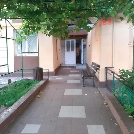 Appartement apartament 2camere decomandate ,mobilat ,parter ,in MANGALIA Mangalia