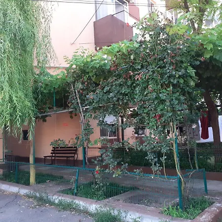 apartament 2camere decomandate ,mobilat ,parter ,in MANGALIA